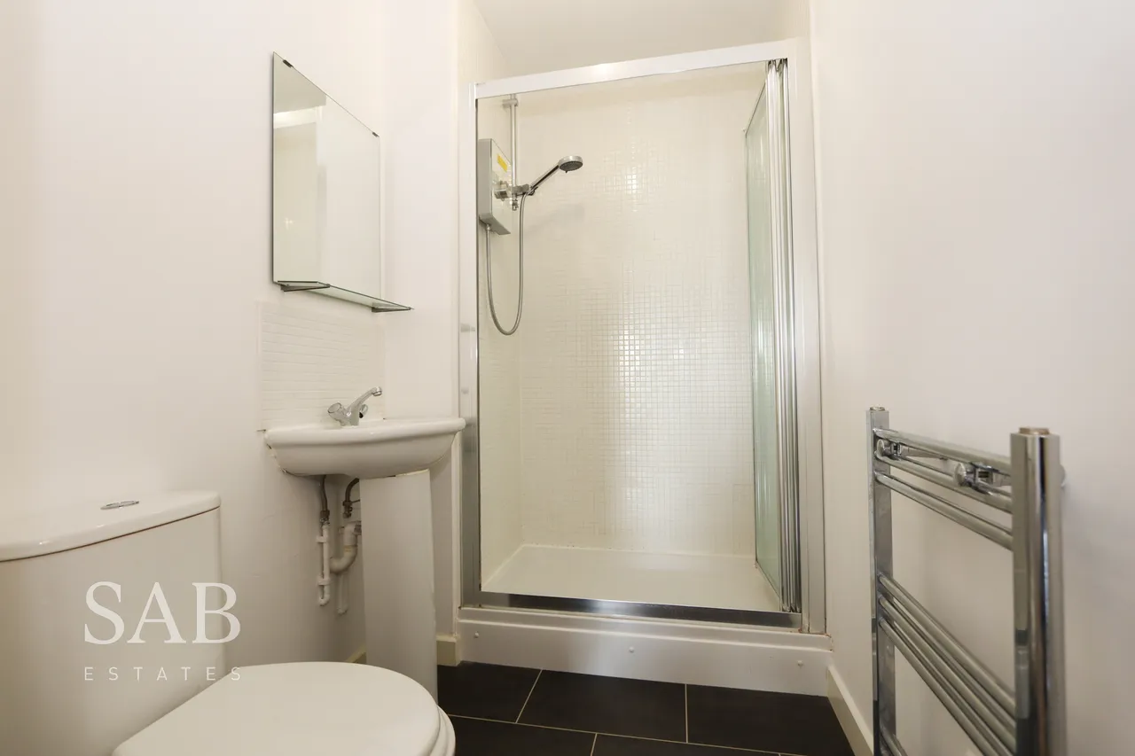 Taywood Road, Northolt, UB5, photo 8