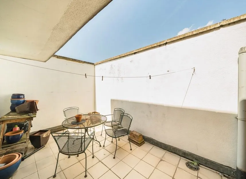 St. Rule Street, South Lambeth, SW8, photo 7