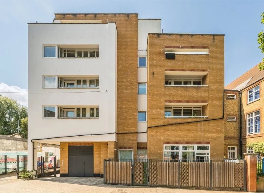 St. Rule Street, South Lambeth, SW8, photo 9