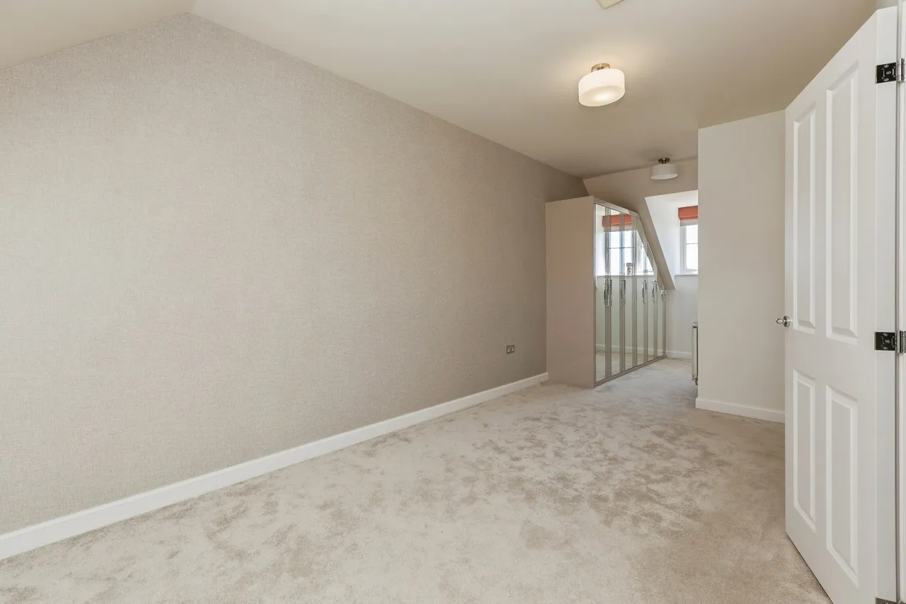 Bobby Road, Broughton, Aylesbury, Buckinghamshire, HP22, photo 10