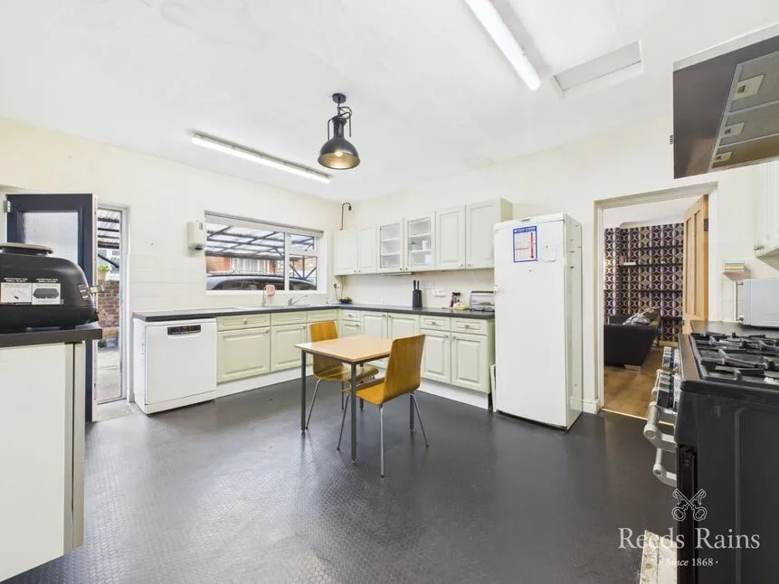 Esplanade Road, Scarborough, YO11, photo 8