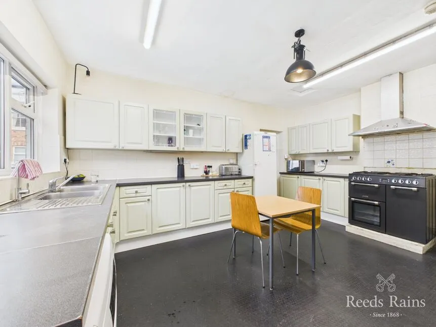 Esplanade Road, Scarborough, YO11, photo 16