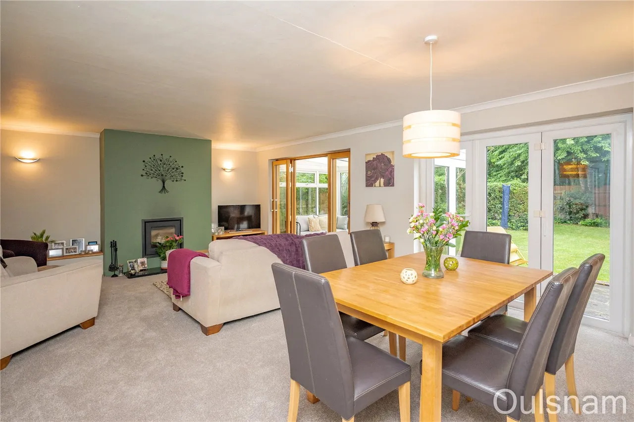 Manor Court Road, Bromsgrove, Worcestershire, B60 3NW, photo 4