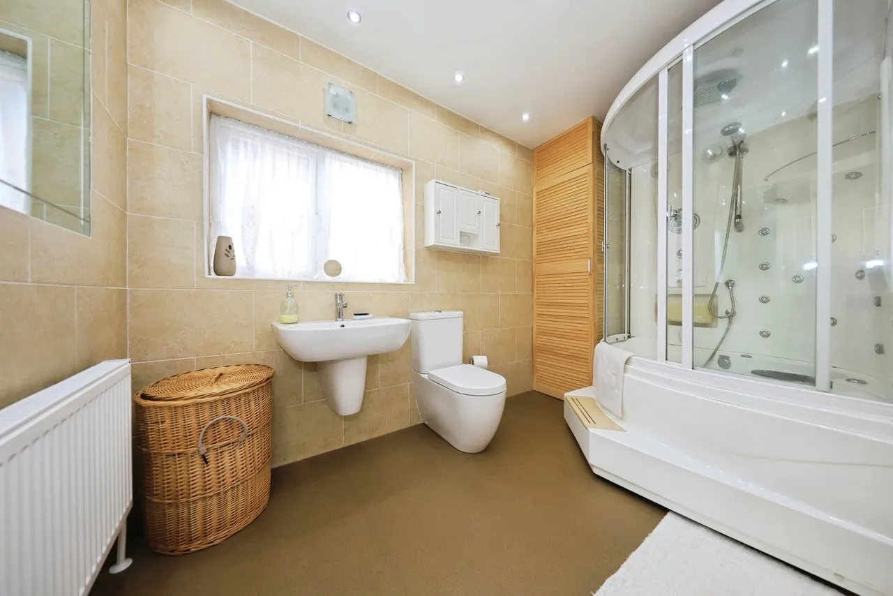 Hoo Road, Kidderminster, DY10, photo 13