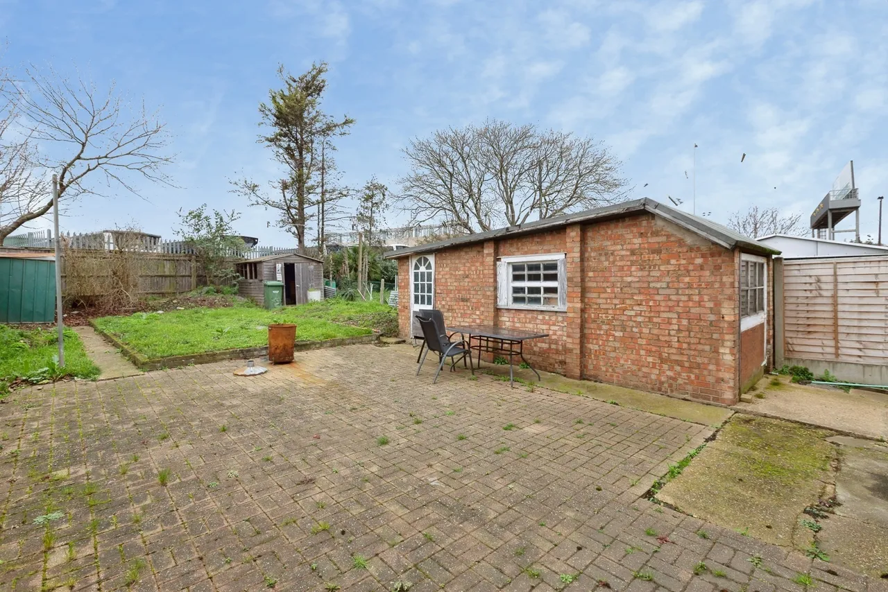 Julia Gardens, BARKING, Essex, IG11, photo 17