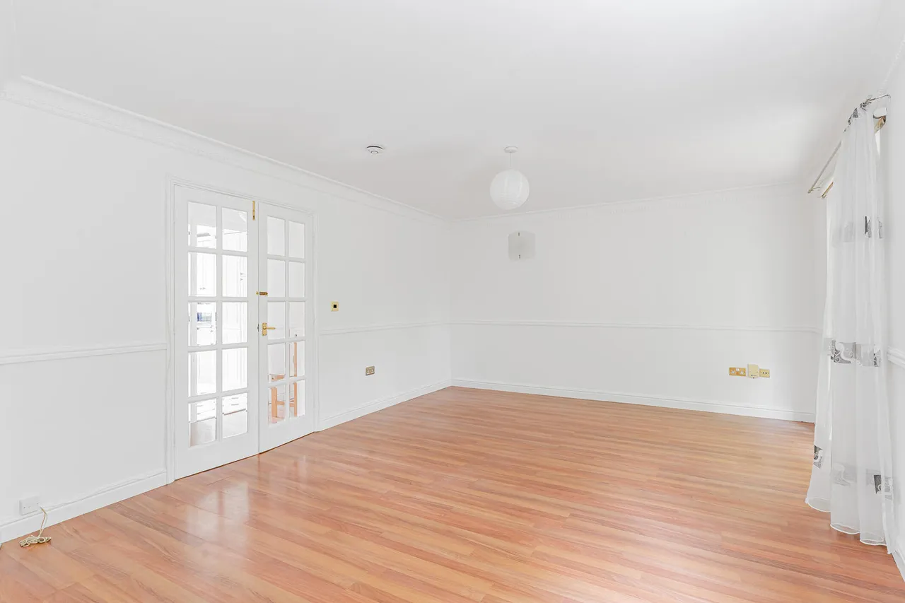 Whitworth Crescent, Enfield, EN3, photo 16