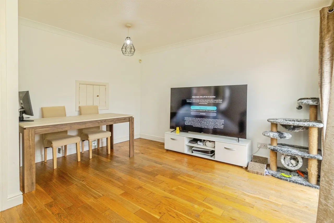 Chepstow Drive, Bletchley, MILTON KEYNES, photo 5