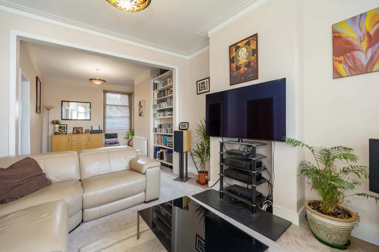 Pembroke Road, London, N10, photo 6