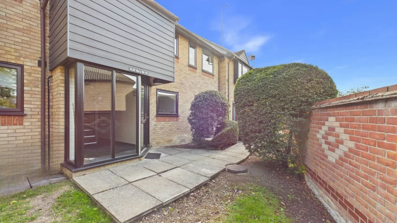 Mermaid Close, Bury St Edmunds, IP32, photo 8