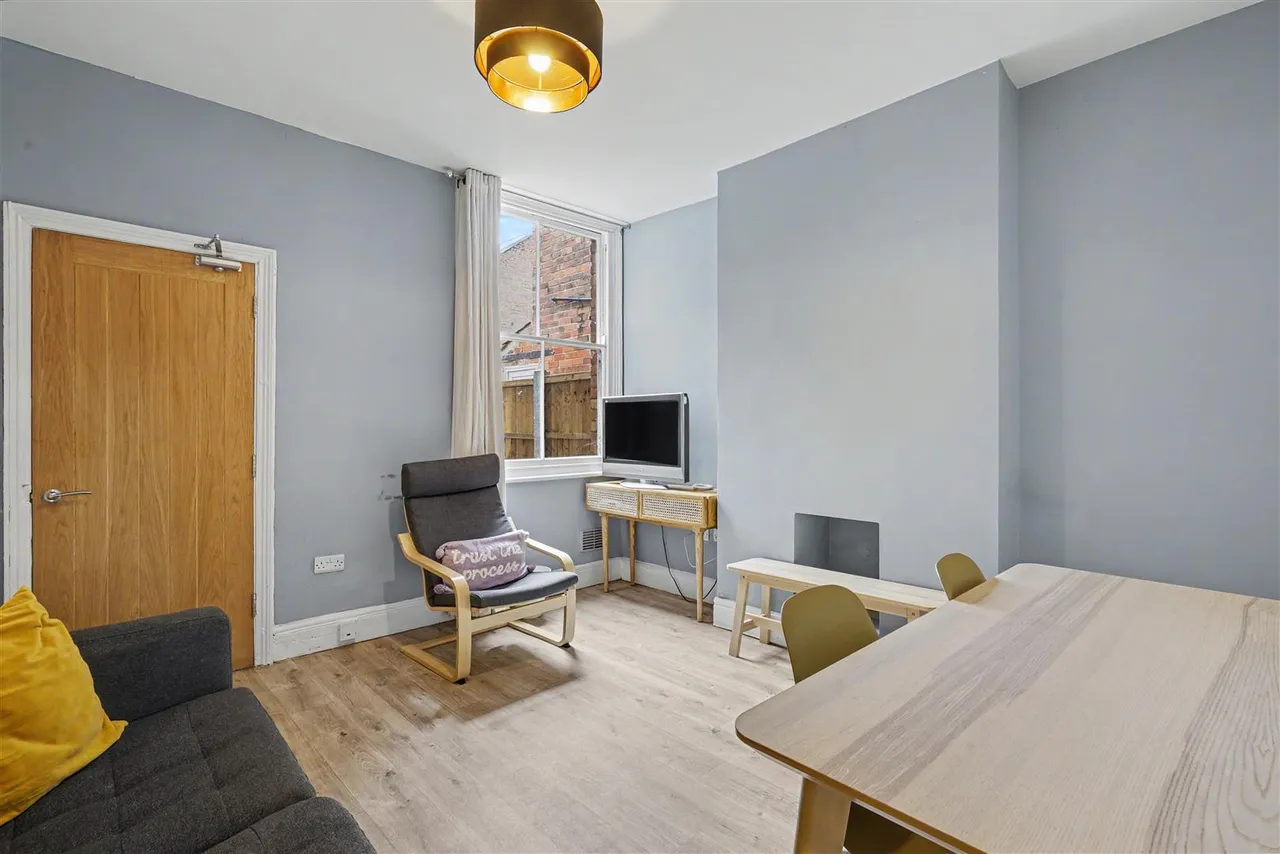 Evelyn Street, Beeston, NG9, photo 2