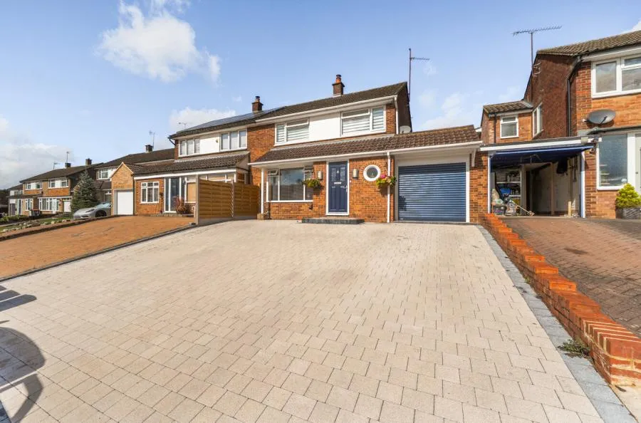 3 bed house for sale, Mardale Avenue, Dunstable, LU6