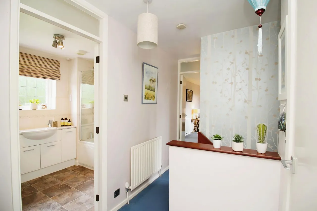 Eskdale Close, Oadby, LE2, photo 13