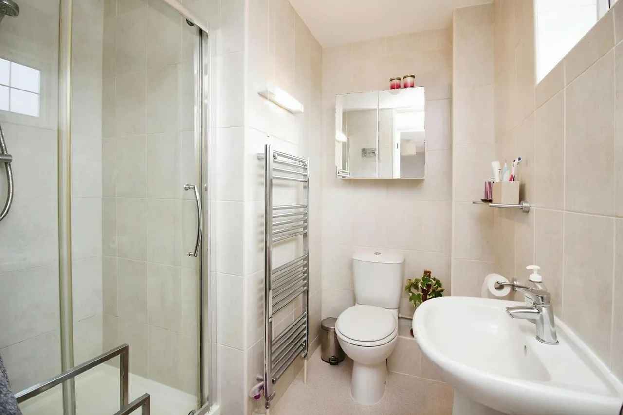 Eskdale Close, Oadby, LE2, photo 15