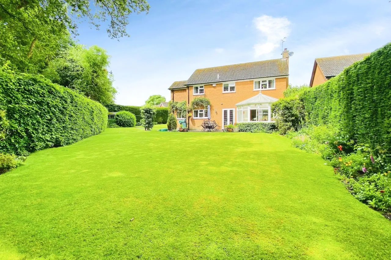 Eskdale Close, Oadby, LE2, photo 2