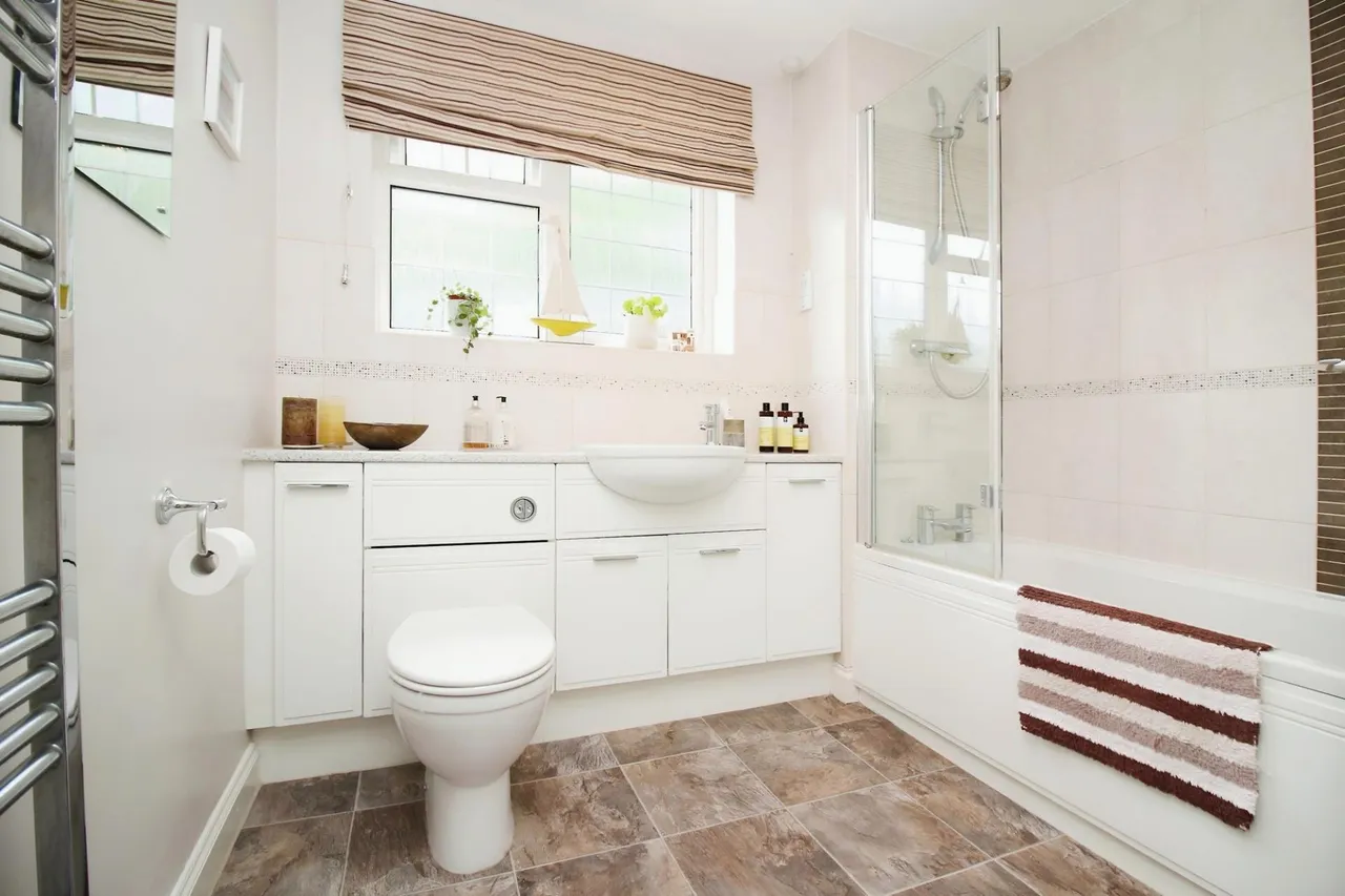 Eskdale Close, Oadby, LE2, photo 18