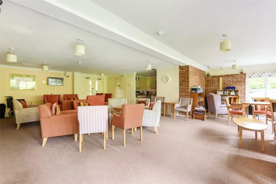 Sandhurst Road, TN2, photo 9