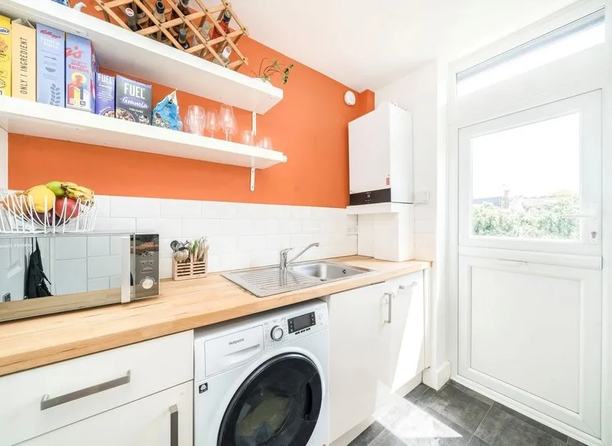 Convent Gardens, Ealing, W5, photo 6