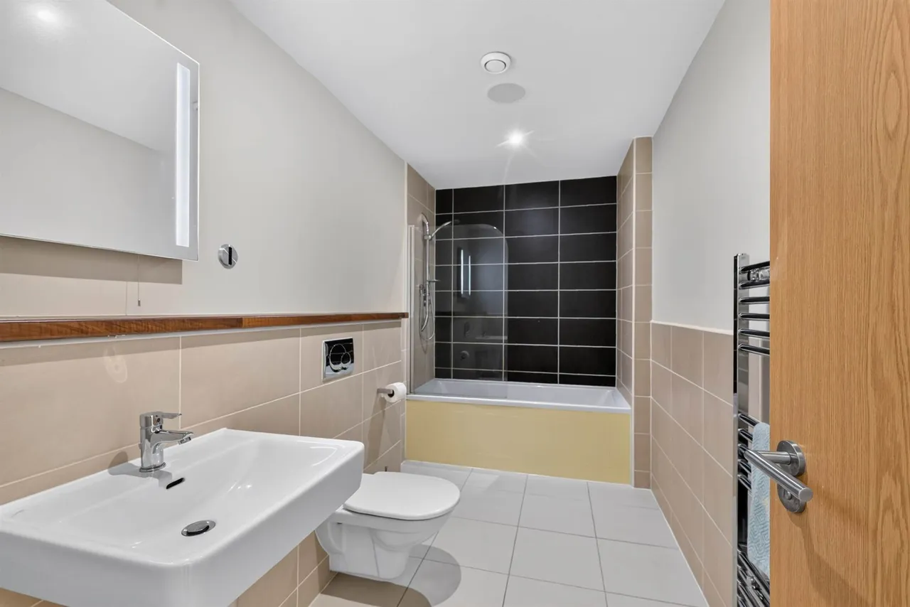 Wellington Park Terrace, Belfast, BT9, photo 9