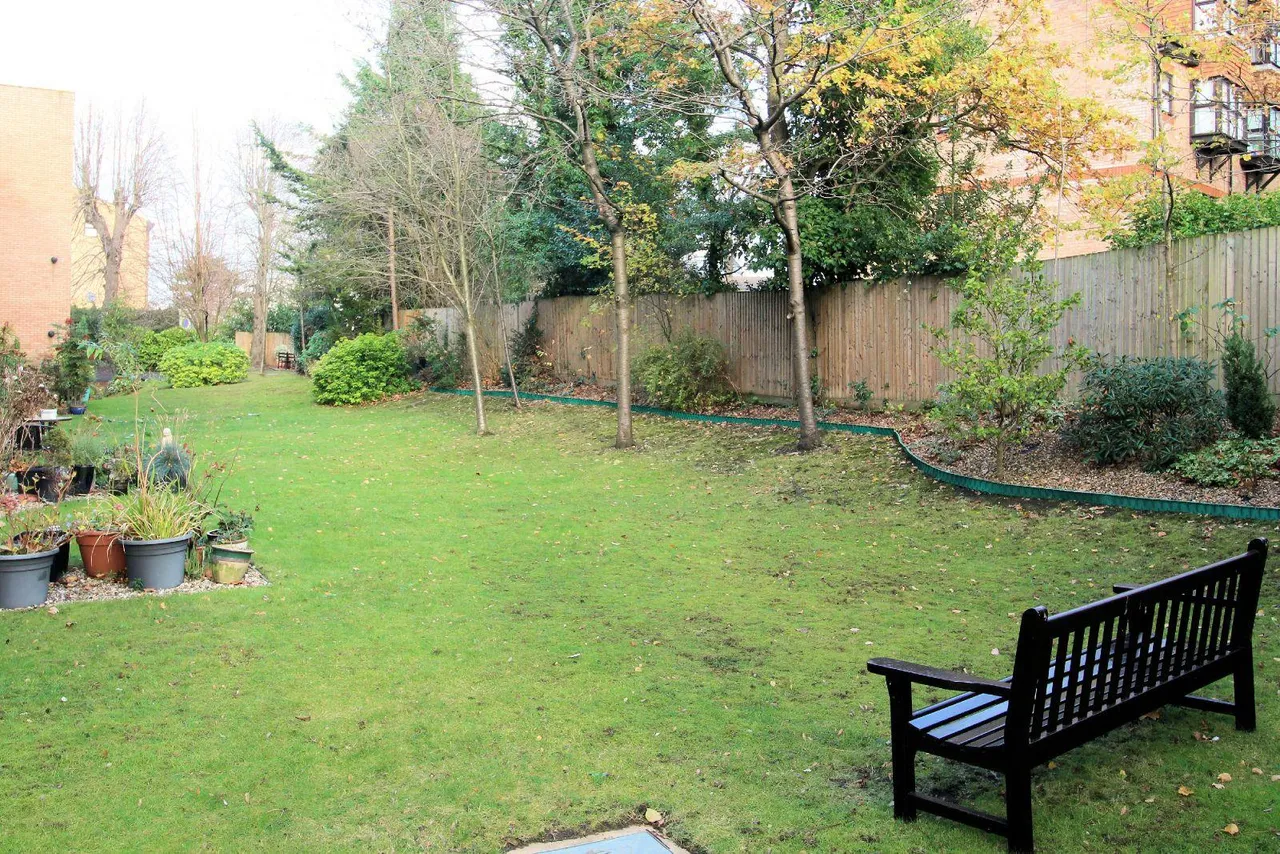 Mount Hermon Road, Woking, GU22, photo 9