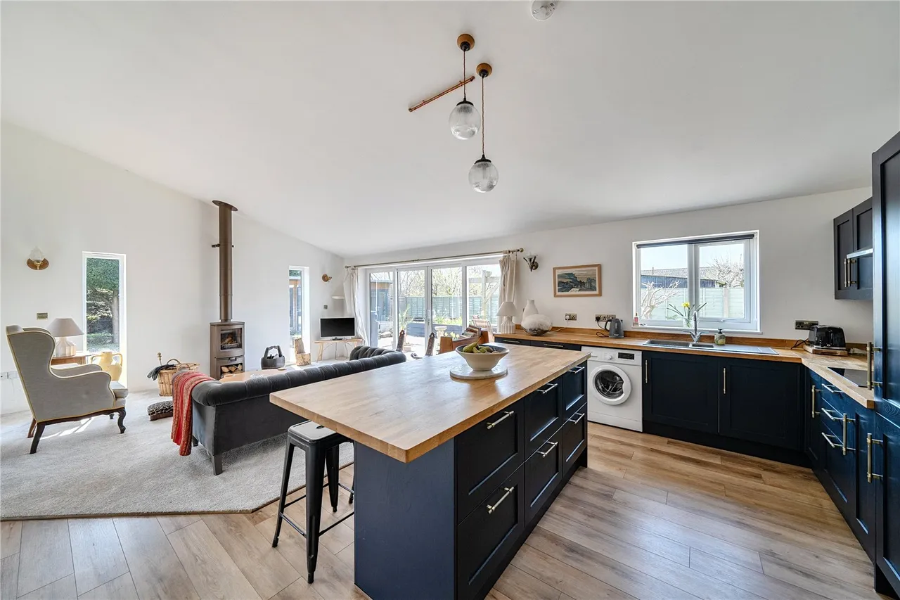 Higher Westbury, Bradford Abbas, Sherborne, Dorset, DT9 6RX, photo 2