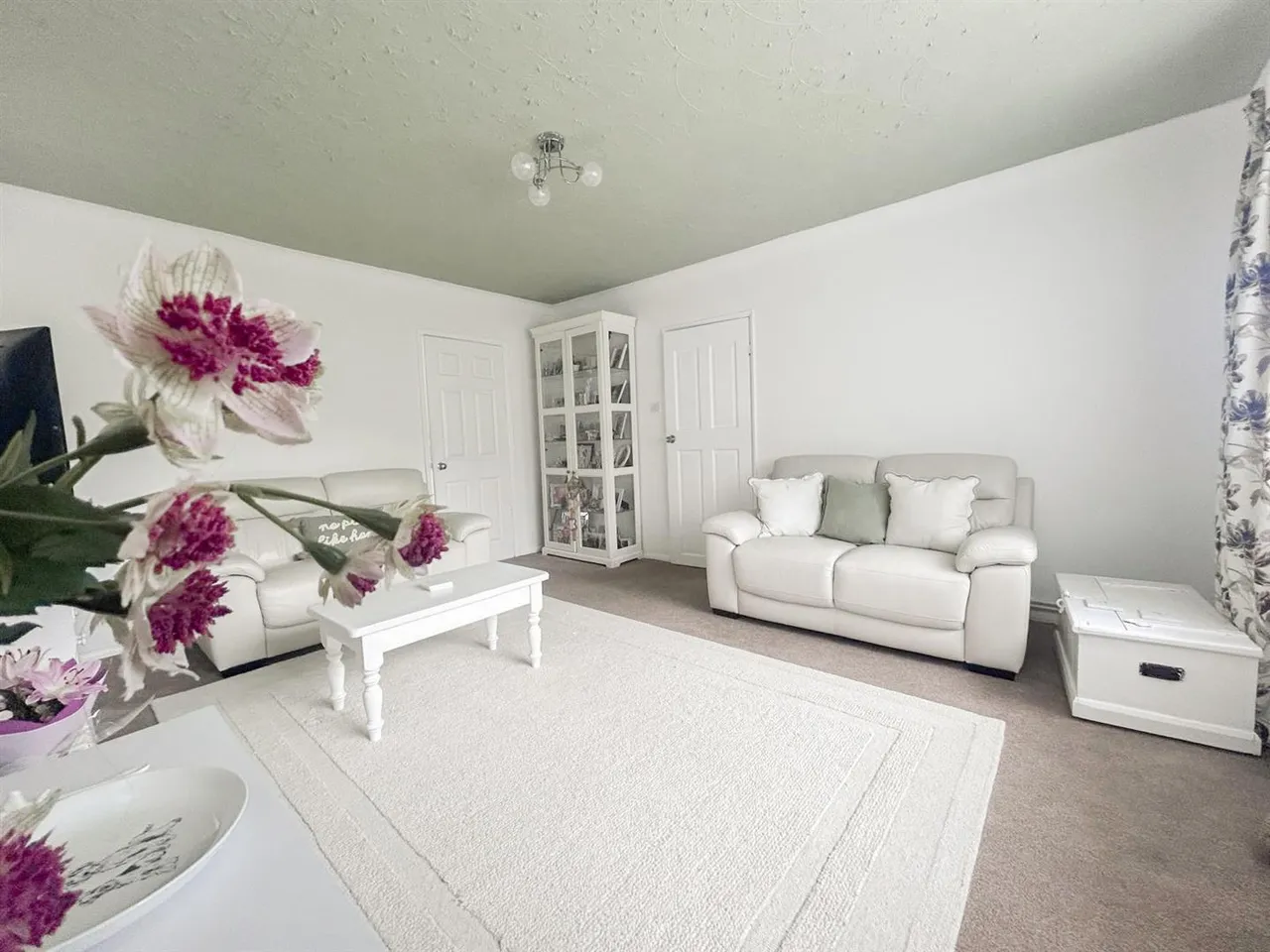 Oakwood Close, Hastings, TN34, photo 3