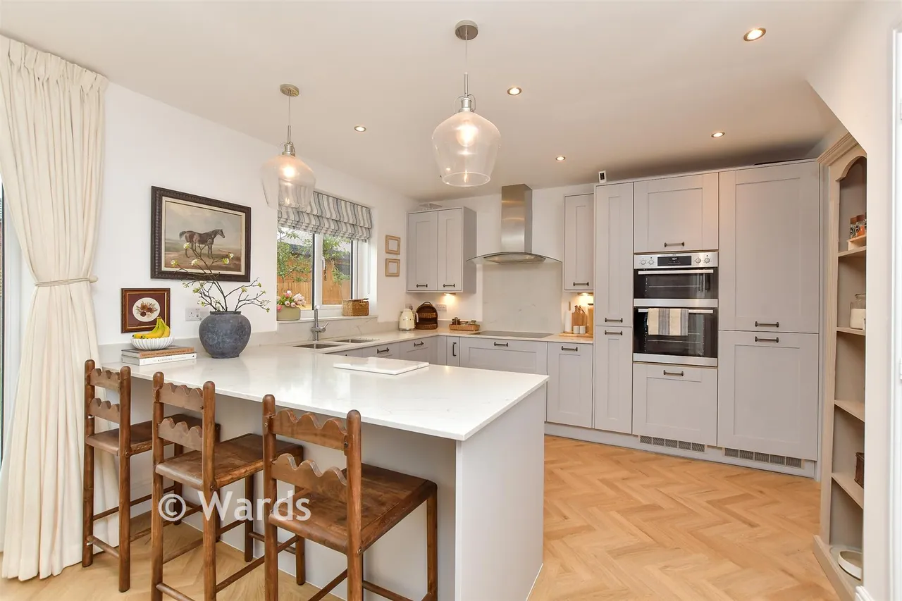 Chailey Drive, Rainham, ME8, photo 4