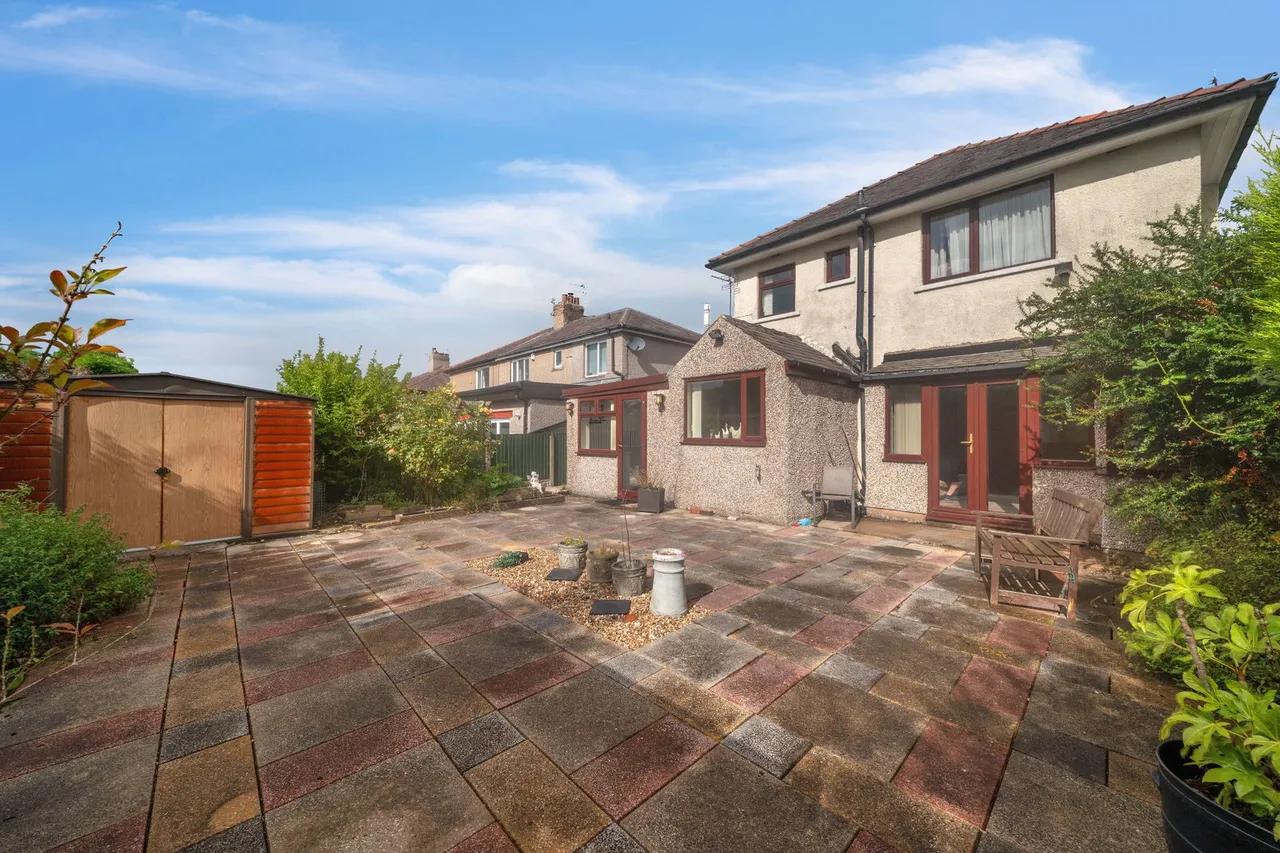 Burnley Road, Padiham, BB12, photo 12