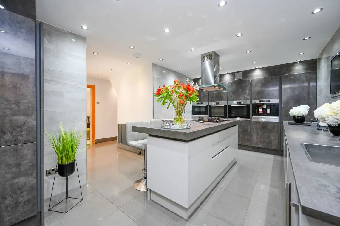 Prescot Road, Ormskirk, L39, photo 3