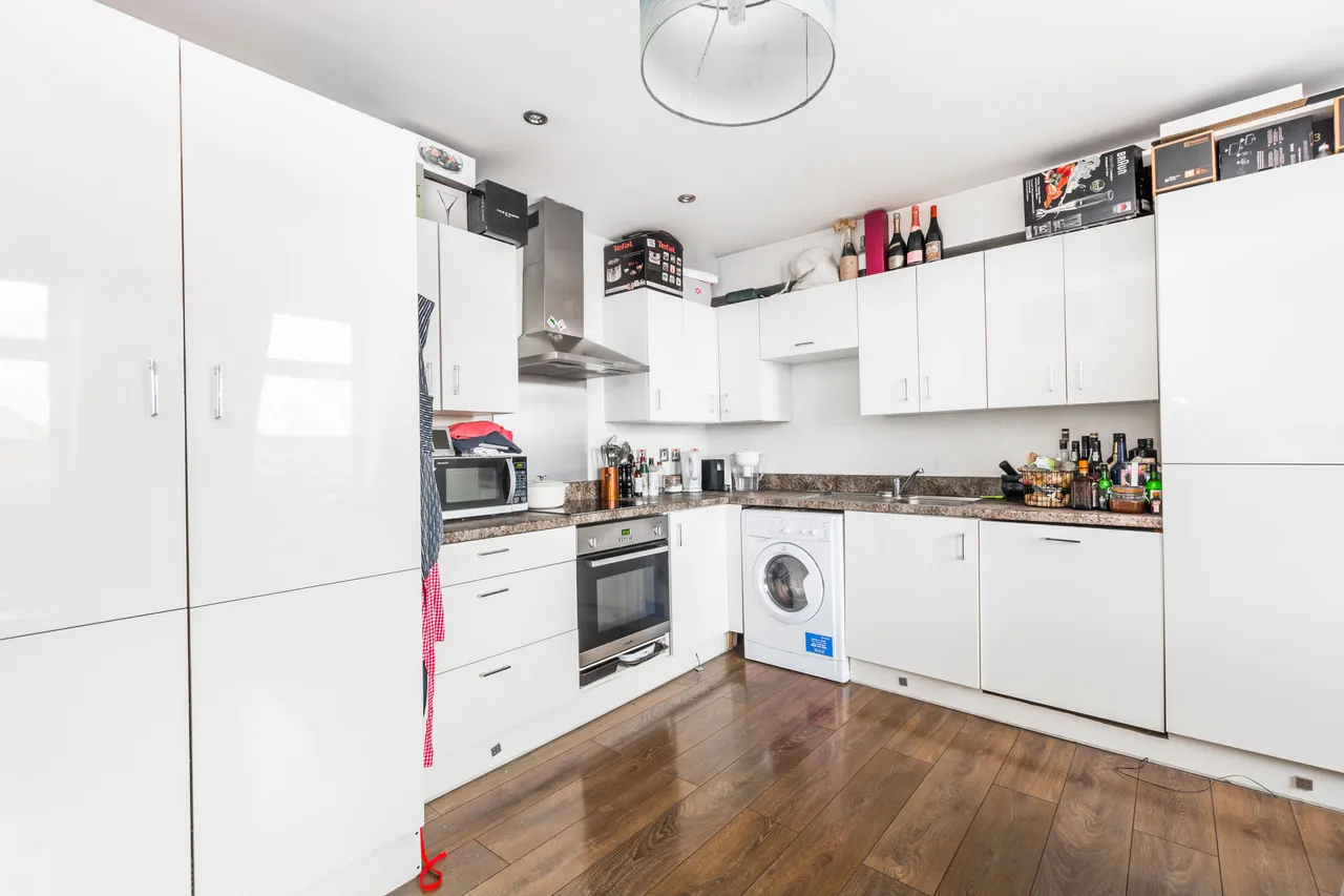Flat C, 47 Kingsland High Street, London, photo 3