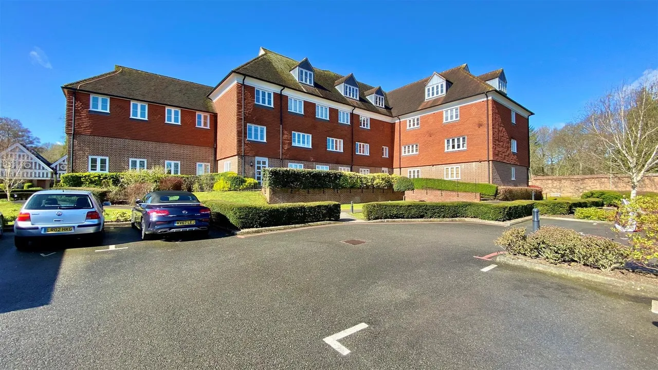 Elizabeth Drive, Banstead, SM7 2FE, photo 11