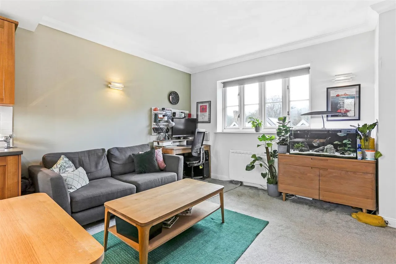 Elizabeth Drive, Banstead, SM7 2FE, photo 4