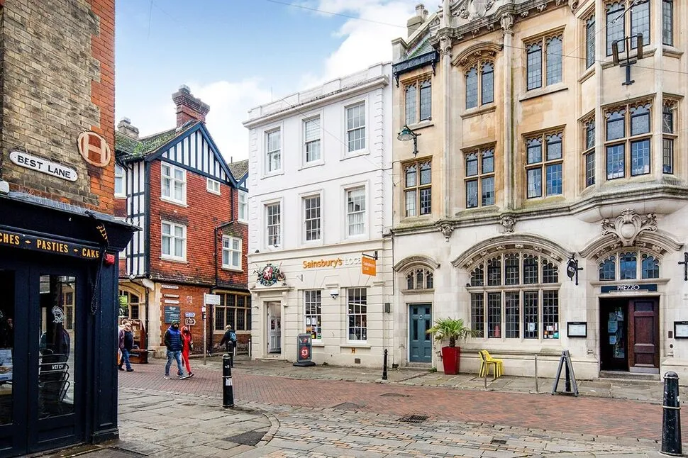 2 bed flat to rent — Stour Street, Canterbury, Kent, CT1