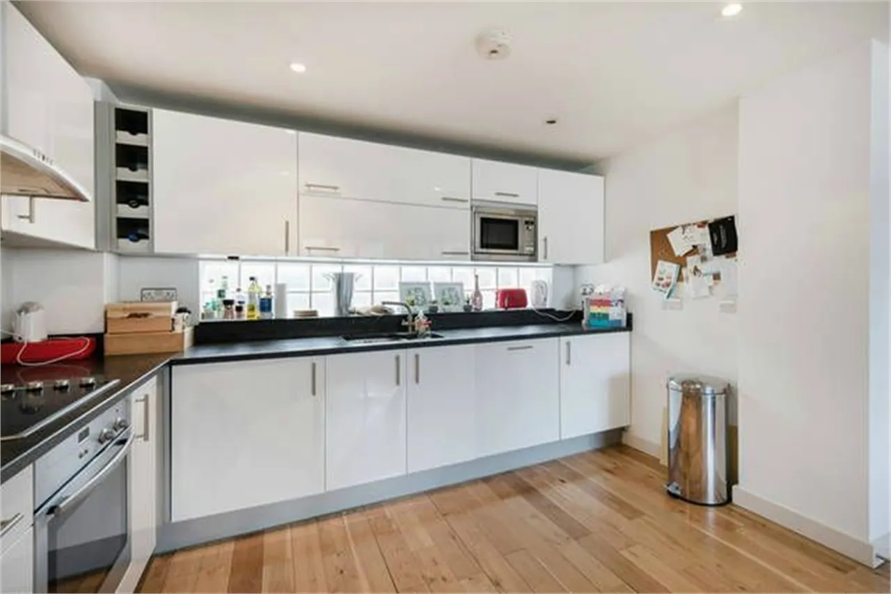 1 bed flat to rent, Drummond Street, Euston, NW1