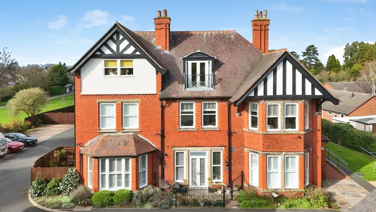 Bowring Hall, Bowring Hall, 300 Holyhead Road TF1 2EF, photo 17