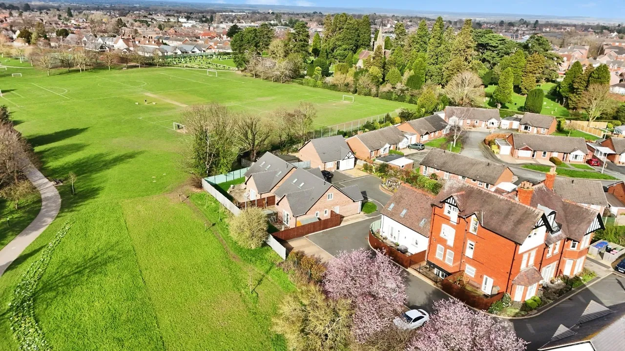 Bowring Hall, Bowring Hall, 300 Holyhead Road TF1 2EF, photo 14