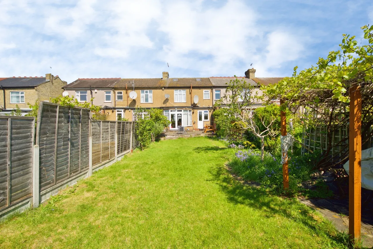 Nelson Road, London, E4, photo 13