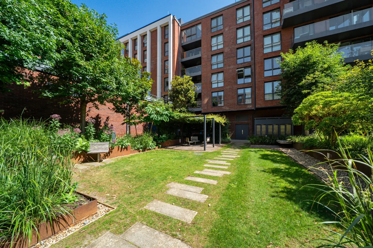 Gaumont Place, Streatham Hill, London, SW2, photo 8