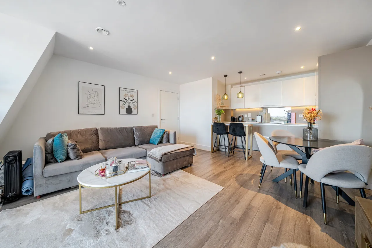 Gaumont Place, Streatham Hill, London, SW2, photo 9
