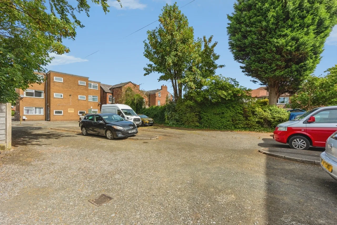 Northenden Road, Sale, Greater Manchester, M33, photo 20