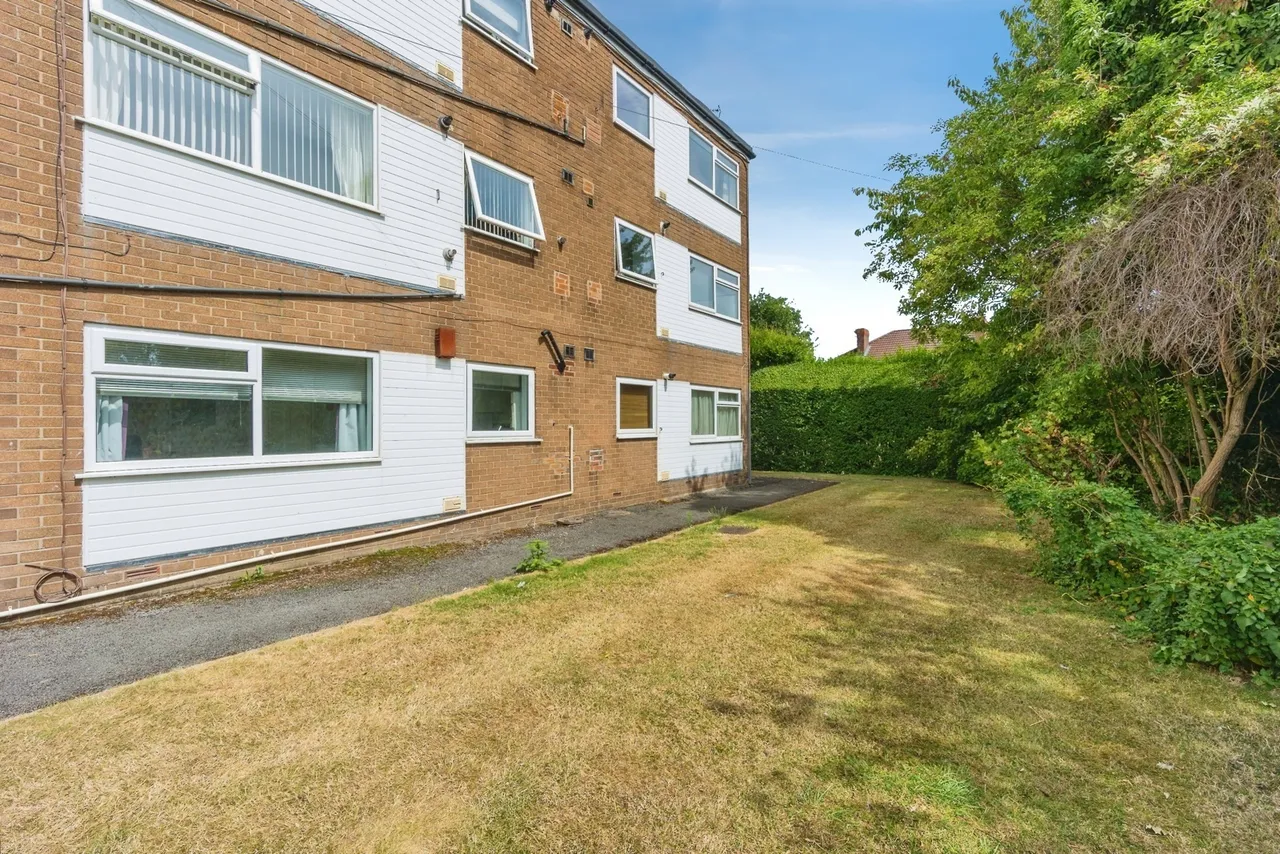 Northenden Road, Sale, Greater Manchester, M33, photo 18