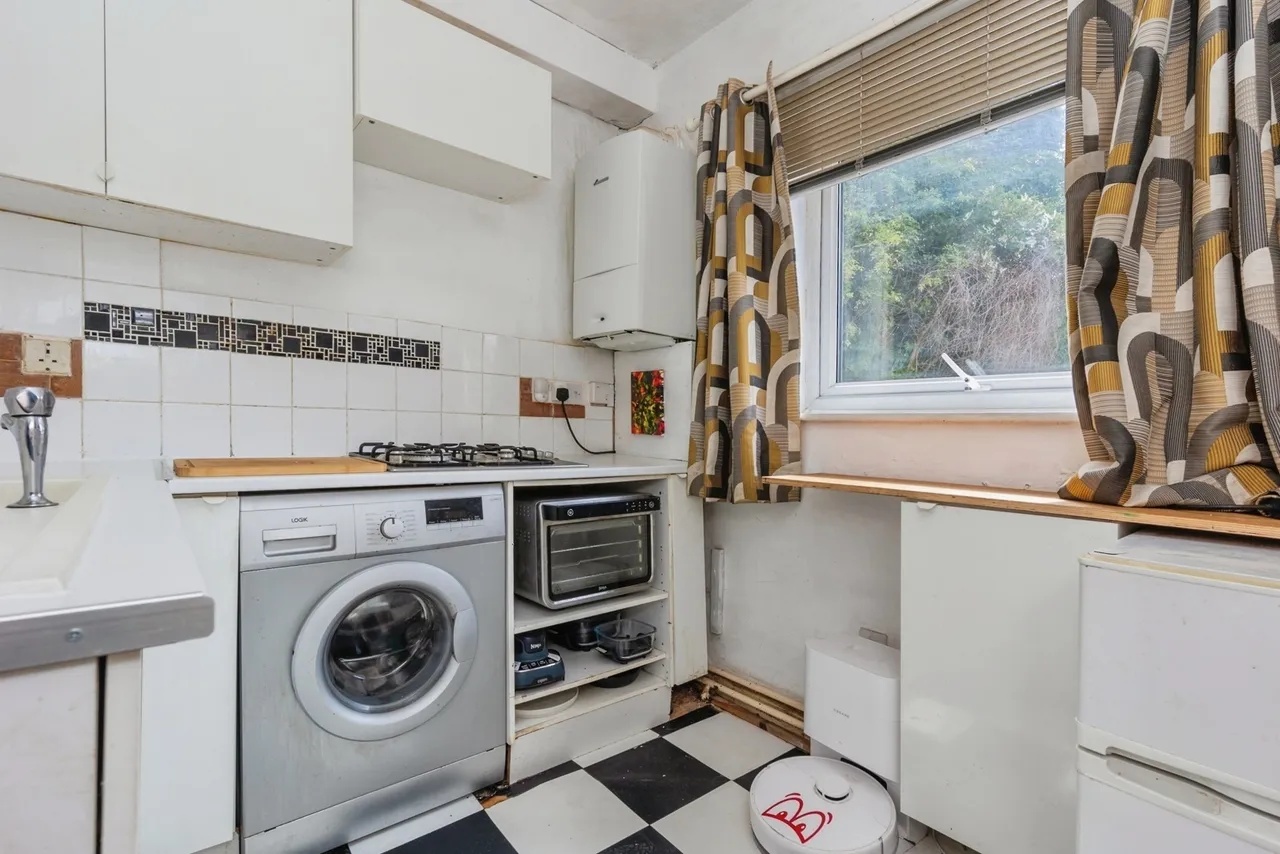 Northenden Road, Sale, Greater Manchester, M33, photo 8