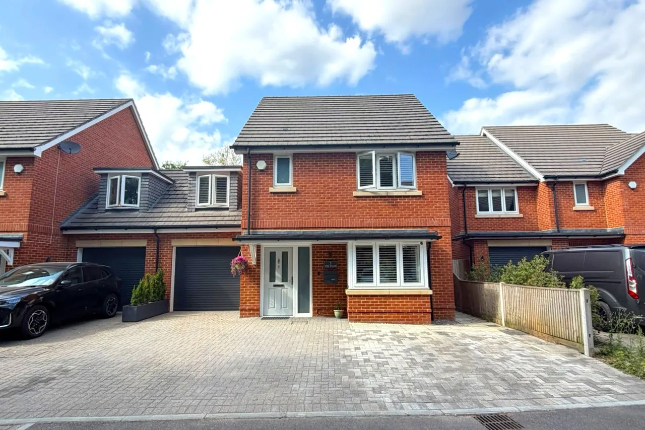 The Oaks, Ash, Surrey, GU12 6FF, photo 25