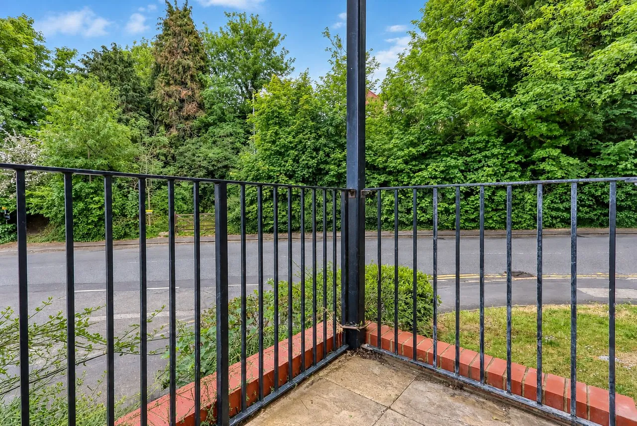 Dashwood Avenue, High Wycombe, HP12, photo 14