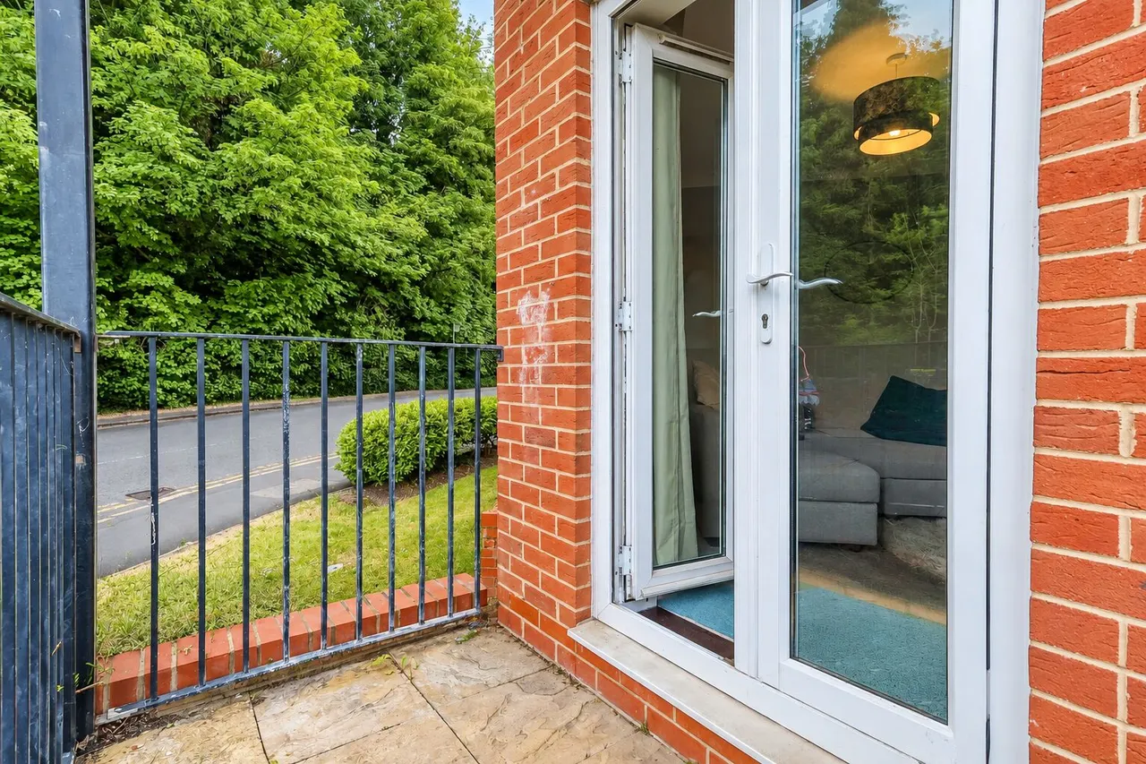Dashwood Avenue, High Wycombe, HP12, photo 13