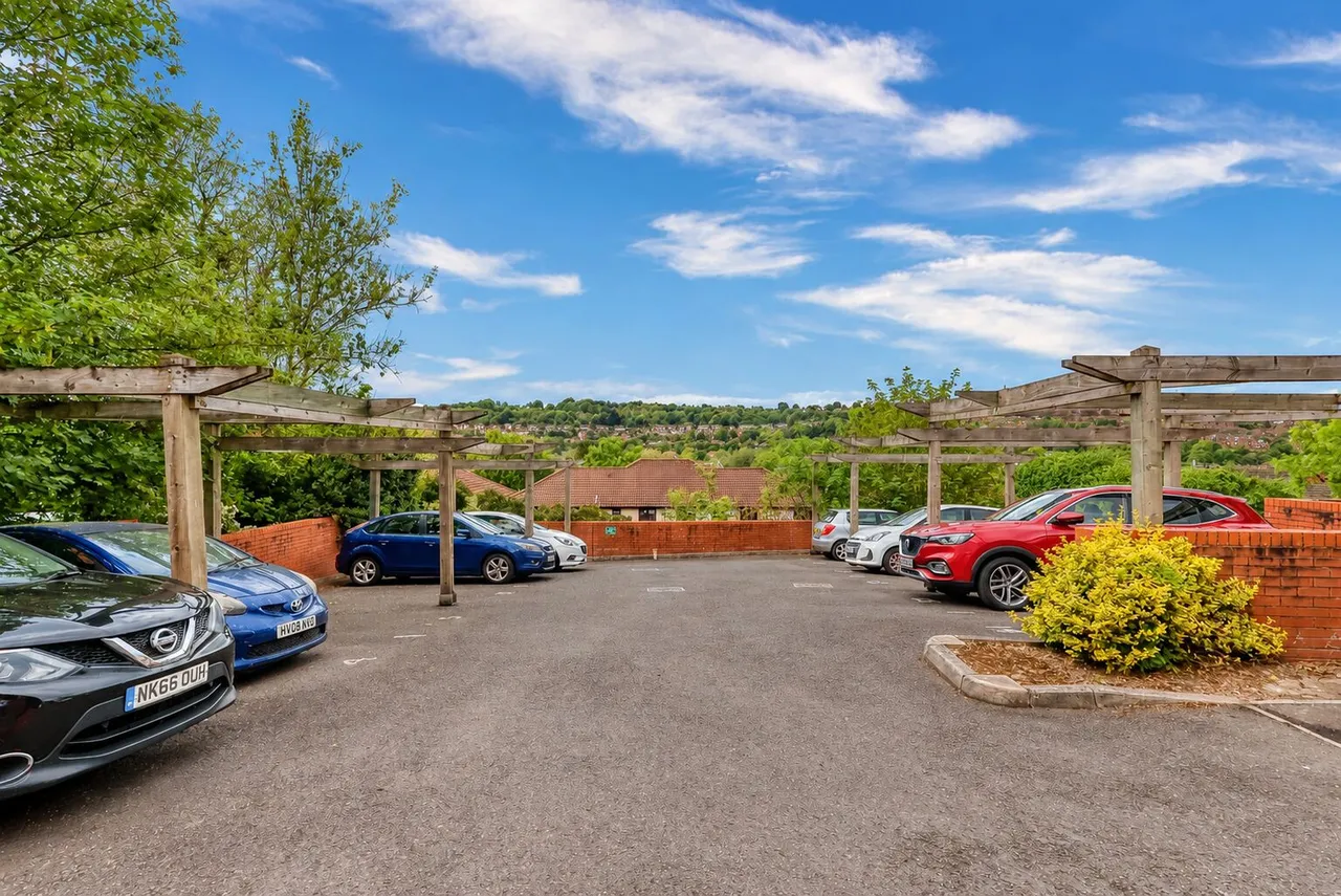 Dashwood Avenue, High Wycombe, HP12, photo 16