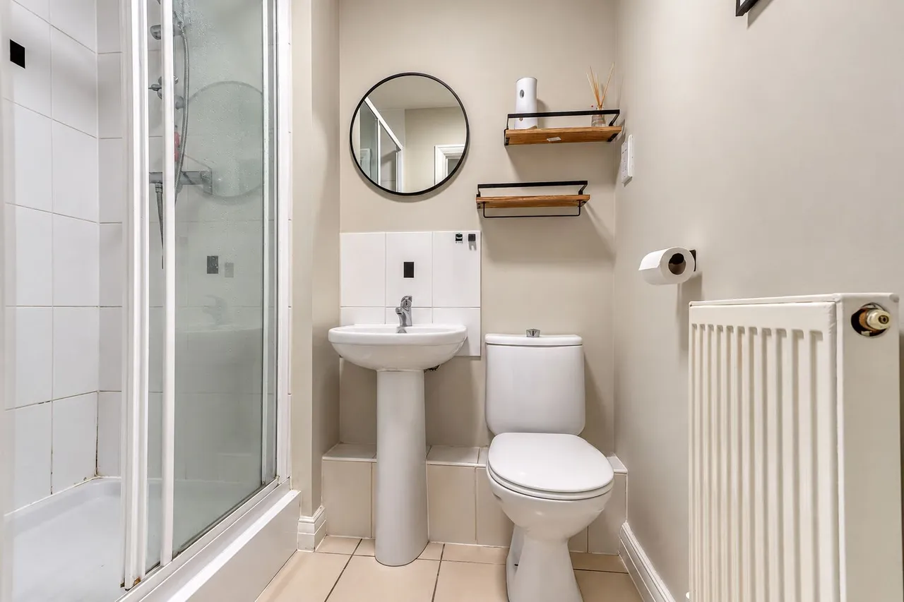 Dashwood Avenue, High Wycombe, HP12, photo 9