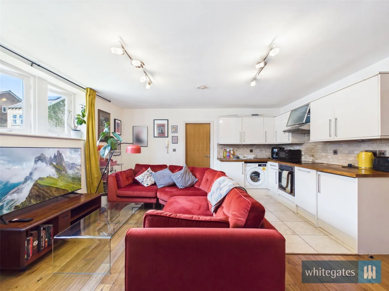 Town Street, Rodley, LS13, photo 5