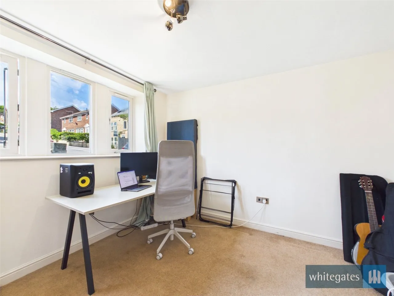 Town Street, Rodley, LS13, photo 10