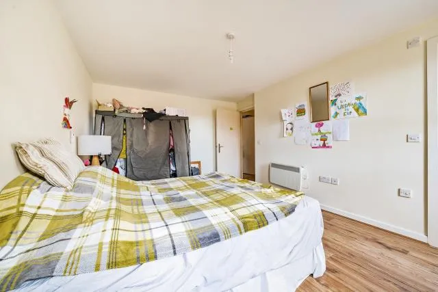 Nymet Court, Aylesbury, HP19, photo 7