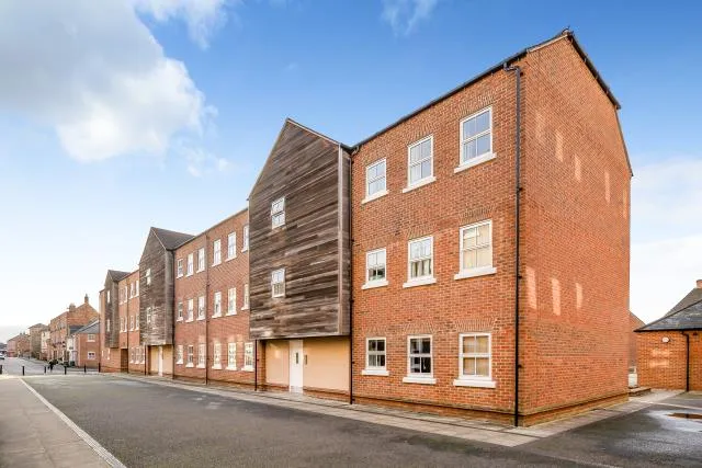 Nymet Court, Aylesbury, HP19, photo 12